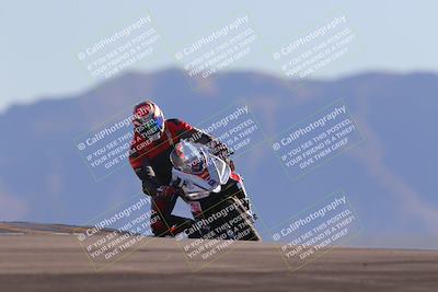 media/Nov-06-2023-Moto Forza (Mon) [[ce023d0744]]/3-Intermediate Group/Session 5 (Turn 9)/